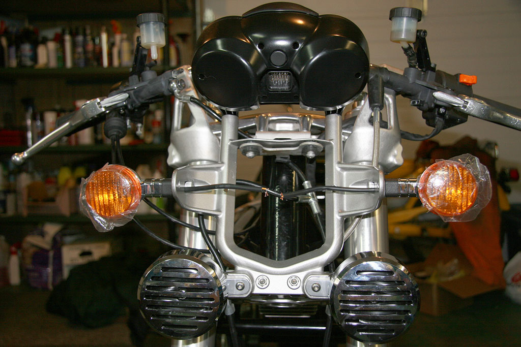 16_headlight_bracket